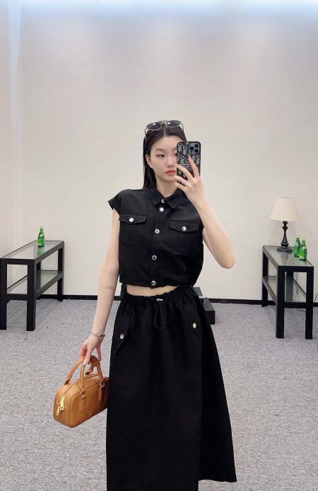 2026年3月9日入荷早春新作Pradaセット女性用ファッション/誕生日プレゼント/贈り物 can工場