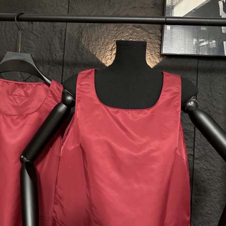 2026年3月9日入荷早春新作Prada女性用ファッション/誕生日プレゼント/贈り物 can工場