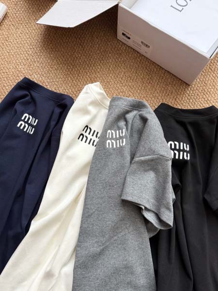 2026年3月21日入荷早春新作miumiu女性用ファッション/誕生日プレゼント/贈り物 can工場