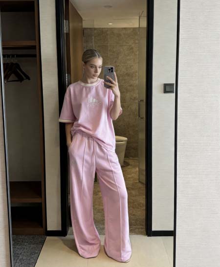 2026年3月21日入荷早春新作Adidas セット女性用ファッション/誕生日プレゼント/贈り物 can工場