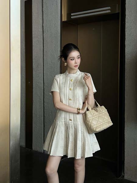 2026年3月22日入荷早春新作Gucci女性用ファッション/誕生日プレゼント/贈り物 can工場