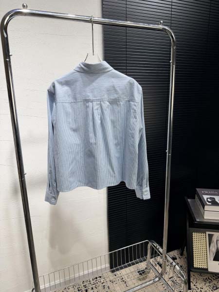 2026年3月22日入荷早春新作Celine女性用ファッション/誕生日プレゼント/贈り物 can工場