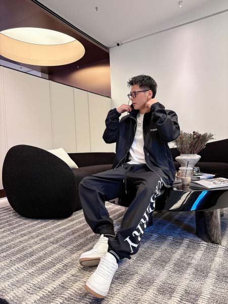 2026年3月23日入荷新作Burberryスーツ上下 超厳選★高級品/誕生日プレゼント/OM工場