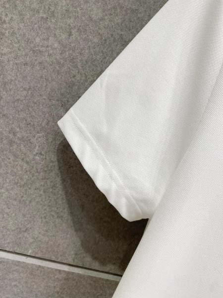 2026年3月23日入荷新作Louis Vuitton半袖 tシャツ 超厳選★高級品/誕生日プレゼント/OM工場