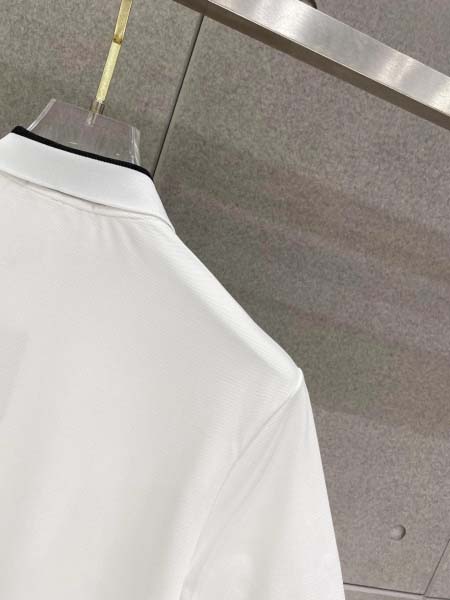 2026年3月23日入荷新作Louis Vuitton半袖 tシャツ 超厳選★高級品/誕生日プレゼント/OM工場