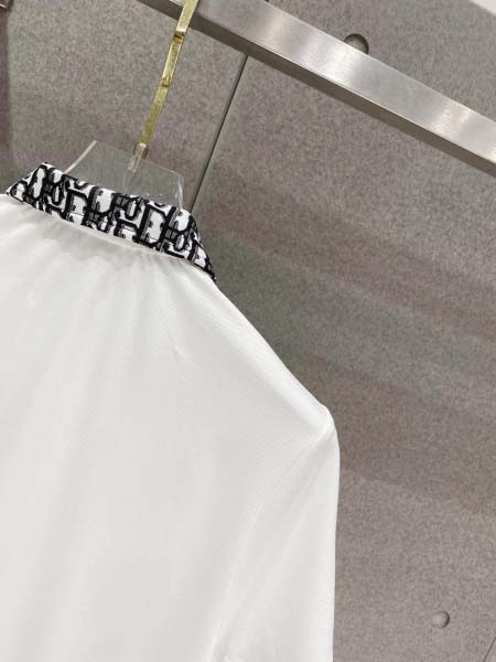 2026年3月23日入荷新作DIOR半袖 tシャツ 超厳選★高級品/誕生日プレゼント/OM工場