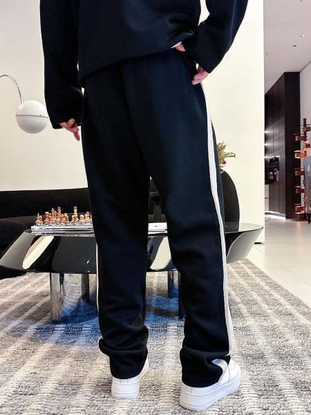 2026年3月25日入荷新作Loewe上下セット 超厳選★高級品/誕生日プレゼント/OM工場