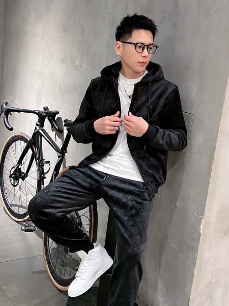 2026年3月25日入荷新作Louis Vuitton上下セット 超厳選★高級品/誕生日プレゼント/OM工場