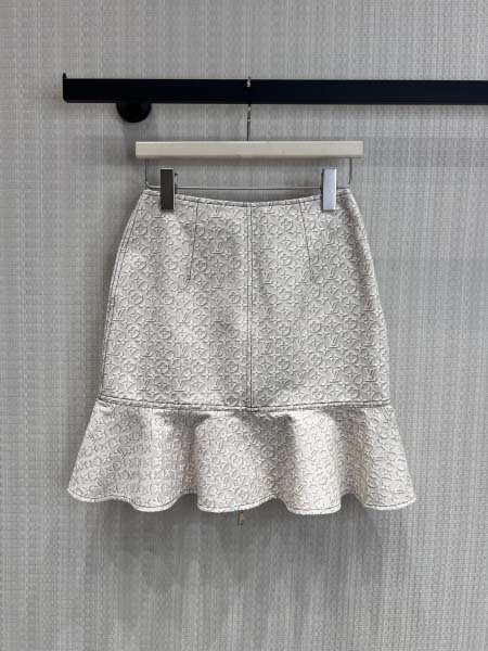 2026年3月25日入荷春夏新作Louis Vuittonミニスカート高級品復刻 女性服 KL工場