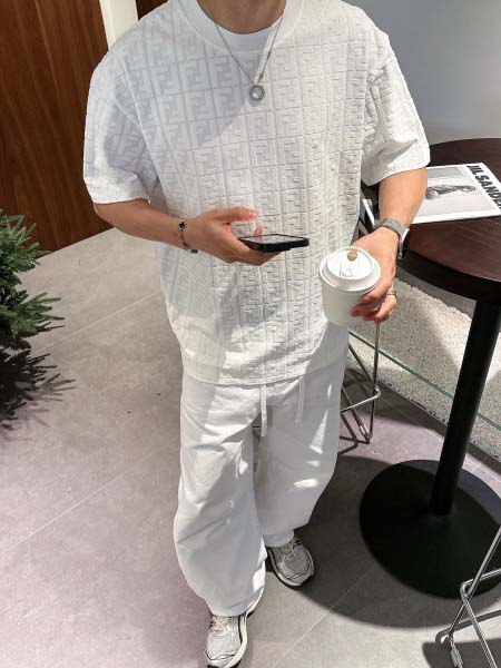 2026年3月29日入荷新作Fendi半袖Tシャツ春夏高品質超厳選★入手困難/LD工場