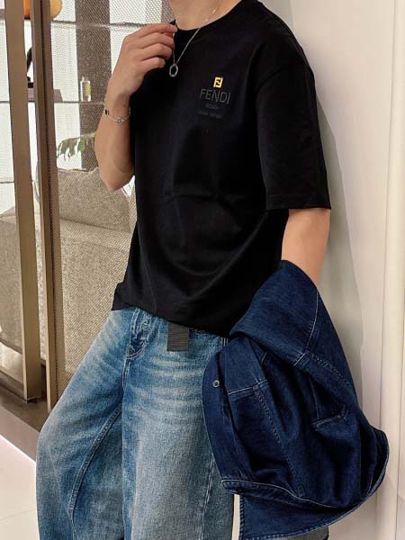 2026年3月29日入荷新作Fendi半袖Tシャツ春夏高品質超厳選★入手困難/LD工場