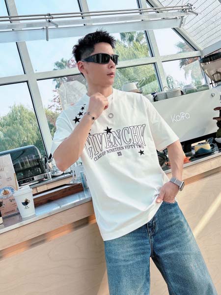 2026年3月31日入荷新作Givenchy半袖Tシャツ春夏高品質超厳選★入手困難/LD工場