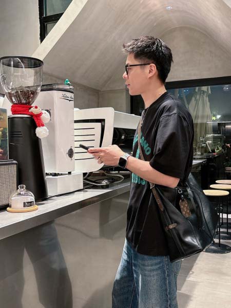 2026年3月31日入荷新作Prada半袖Tシャツ春夏高品質超厳選★入手困難/LD工場