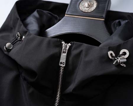 2026年3月31日入荷春秋新作PRADAジャケット YZF工場