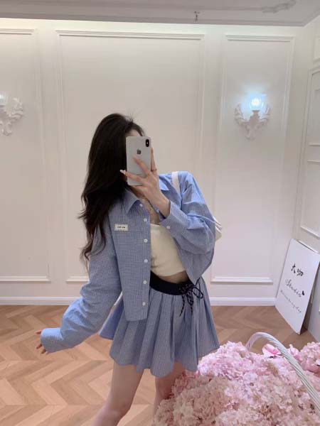 2026年3月6日入荷早春新作 Miumiuセットファッショ...