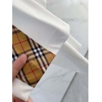 2026年3月7日入荷春夏新作Burberry半袖 tシャツ高品質DH工場