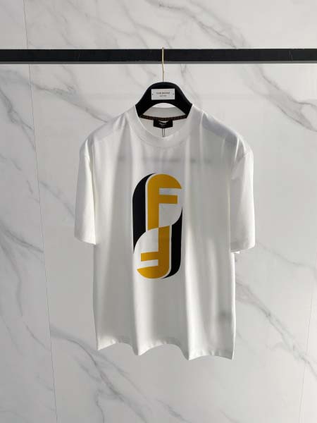 2026年3月7日入荷春夏新作Fendi半袖 tシャツ高品質...