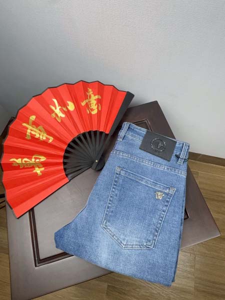 2026年3月18日春夏新作VERSACEジーパン luol...