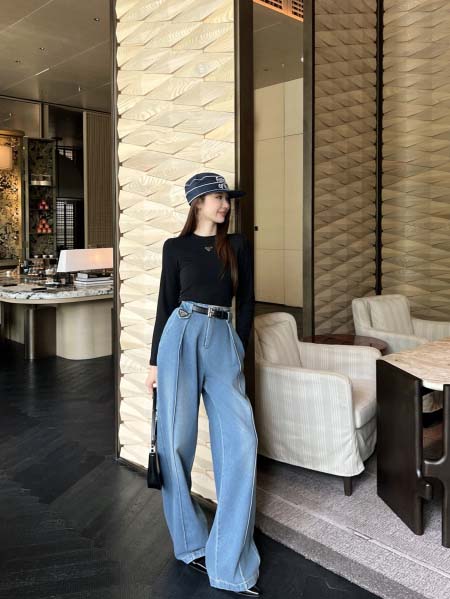 2026年3月9日入荷早春新作Pradaジーパン女性用ファッ...