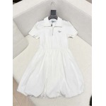 2026年3月9日入荷早春新作prada女性用ファッション/誕生日プレゼント/贈り物 can工場