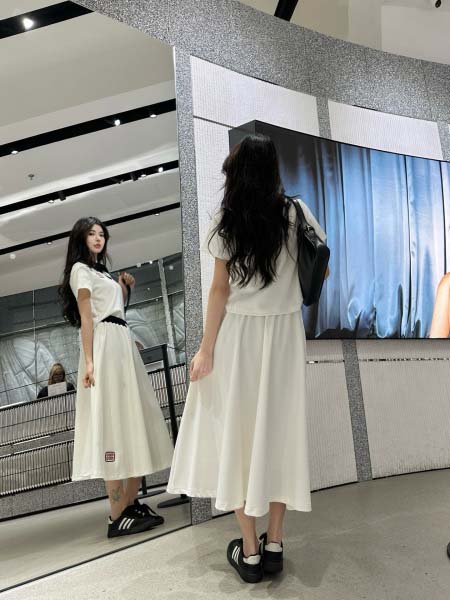 2026年3月9日入荷早春新作MIUMIUセット女性用ファッ...