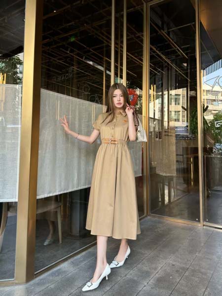 2026年3月22日入荷早春新作Prada女性用ファッション...