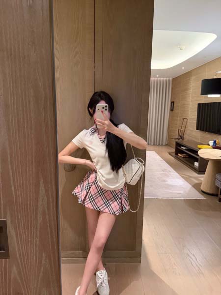 2026年3月22日入荷早春新作BURBERRY セット 女...