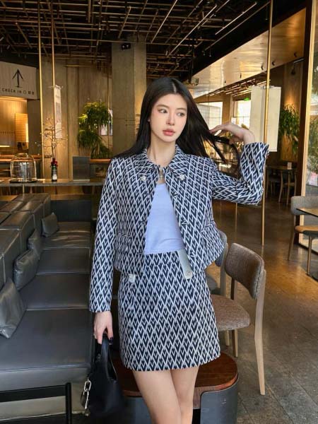 2026年3月22日入荷早春新作Valentinoセット女性...