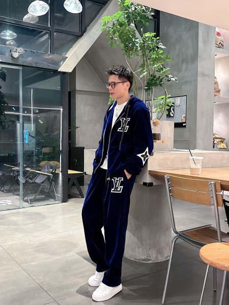 2026年3月23日入荷新作Louis Vuittonスーツ...