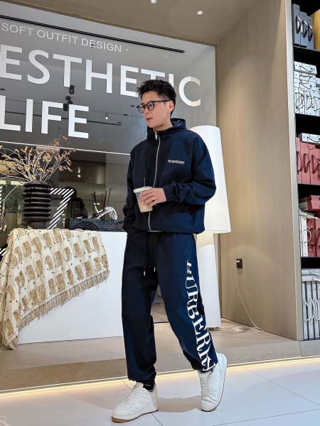 2026年3月23日入荷新作Burberryスーツ上下 超厳...