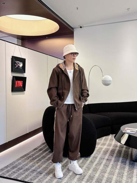 2026年3月23日入荷新作Burberryスーツ上下 超厳...