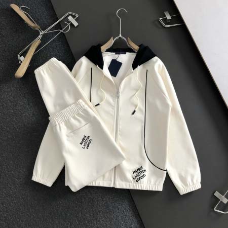 2026年3月25日入荷新作Louis Vuitton上下セ...