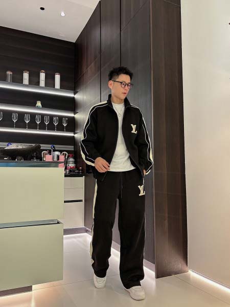 2026年3月25日入荷新作Louis Vuitton上下セ...