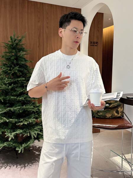 2026年3月29日入荷新作Fendi半袖Tシャツ春夏高品質...