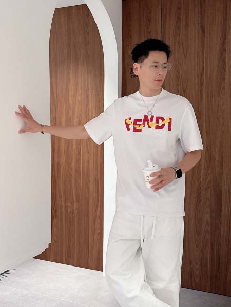 2026年3月29日入荷新作Fendi半袖Tシャツ春夏高品質...