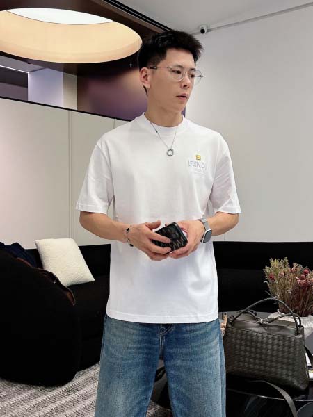 2026年3月29日入荷新作Fendi半袖Tシャツ春夏高品質...