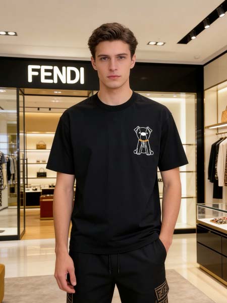 2026年3月29日入荷新作Fendi半袖Tシャツ春夏高品質...