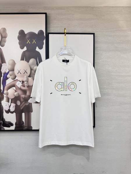 2026年3月30日入荷新作Alo半袖Tシャツ春夏高品質超厳...