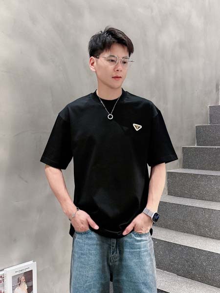 2026年3月31日入荷新作Prada半袖Tシャツ春夏高品質...
