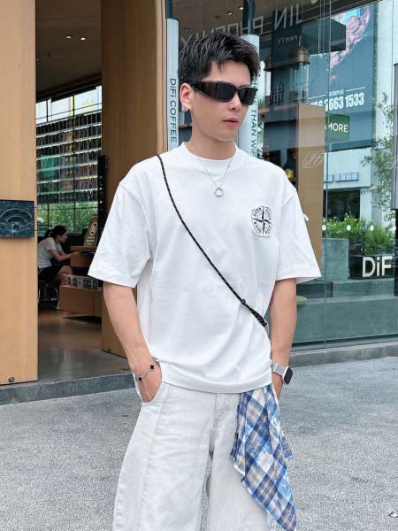 2026年3月31日入荷新作STON ISLAND半袖Tシャ...