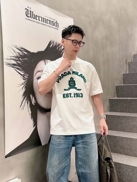 2026年3月31日入荷新作Prada半袖Tシャツ春夏高品質...