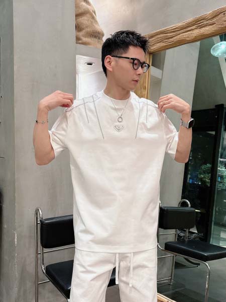 2026年3月31日入荷新作Prada半袖Tシャツ春夏高品質...