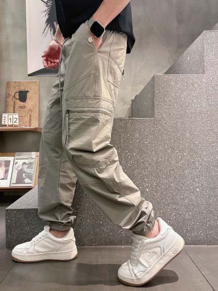 2026年4月1日春夏新作Monclerスラックス高品質人気...