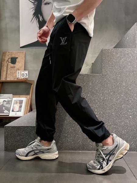 2026年4月1日春夏新作Louis Vuittonスラック...