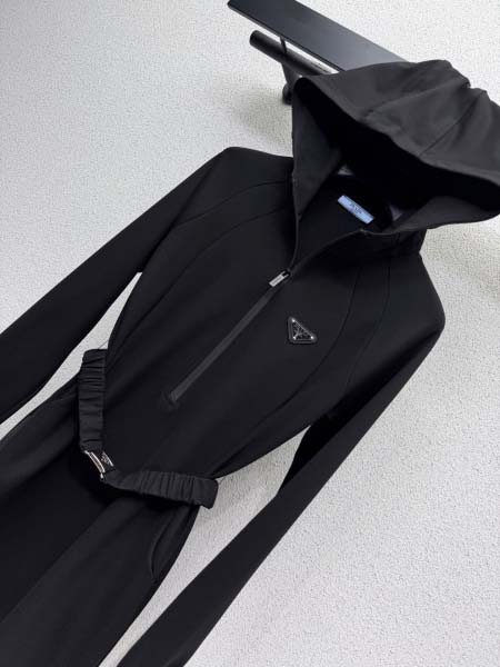 2026年4月4日入荷春夏新作Prada 高級品復刻 女性服 KL工場