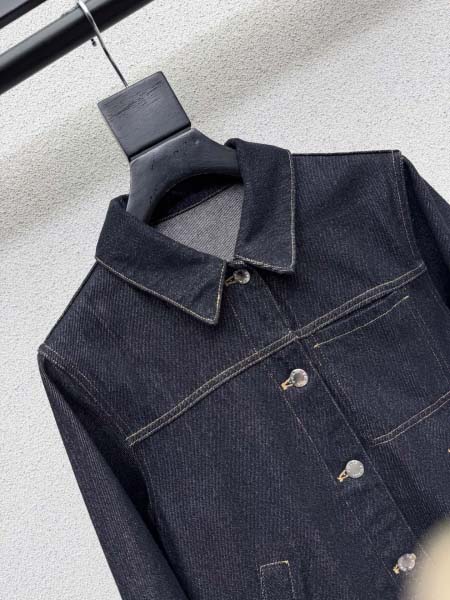 2026年4月4日入荷春夏新作Prada 高級品復刻 女性服 KL工場