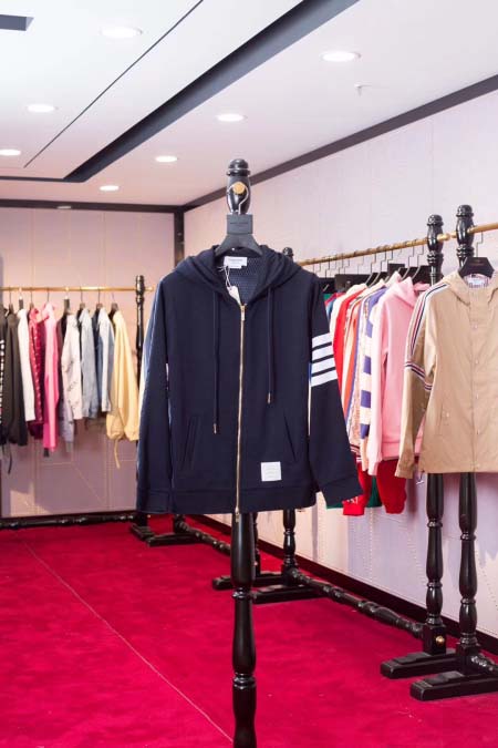 2026年4月1日入荷新作Thom Browneジャケット高...