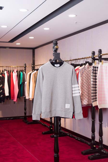 2026年4月2日入荷新作Thom Browneパーカー高級...