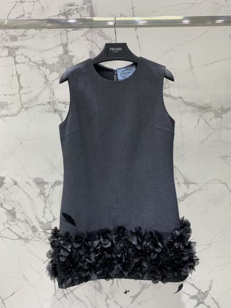 2026年4月4日入荷春夏新作Prada 高級品復刻 女性服...