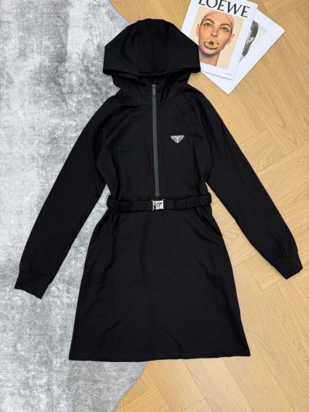 2026年4月4日入荷春夏新作Prada 高級品復刻 女性服...